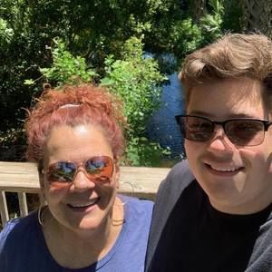 Meet your Posher, Angelia